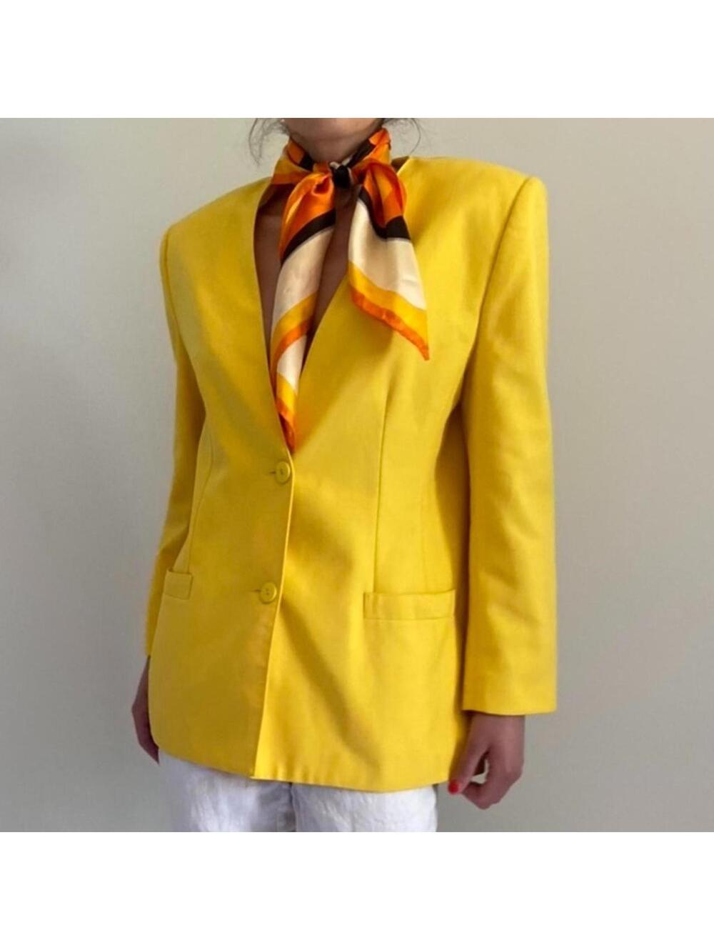 Vintage 1980’s Oversized Blazer with Shoulder‎ pads.